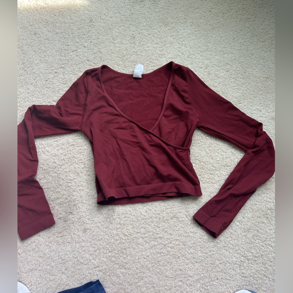 Niki Biki cropped long sleeve